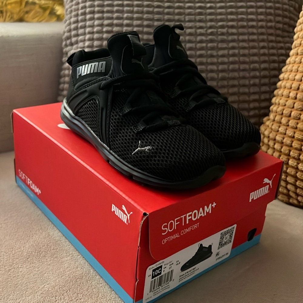 BRAND NEW PUMA kids sneakers, size 10C in black